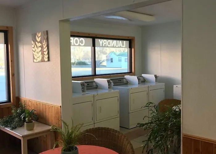 Motel Wheels