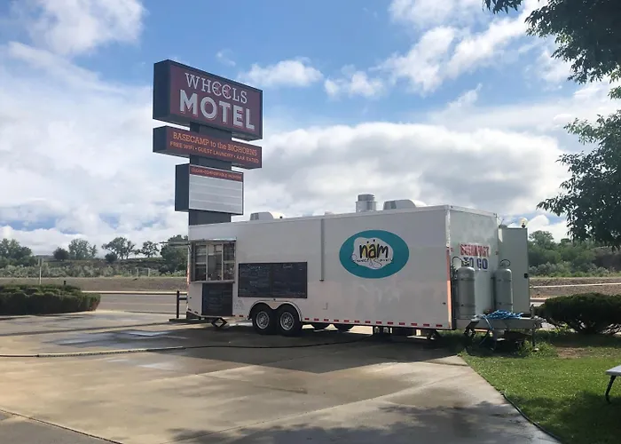 Motel Wheels 2*